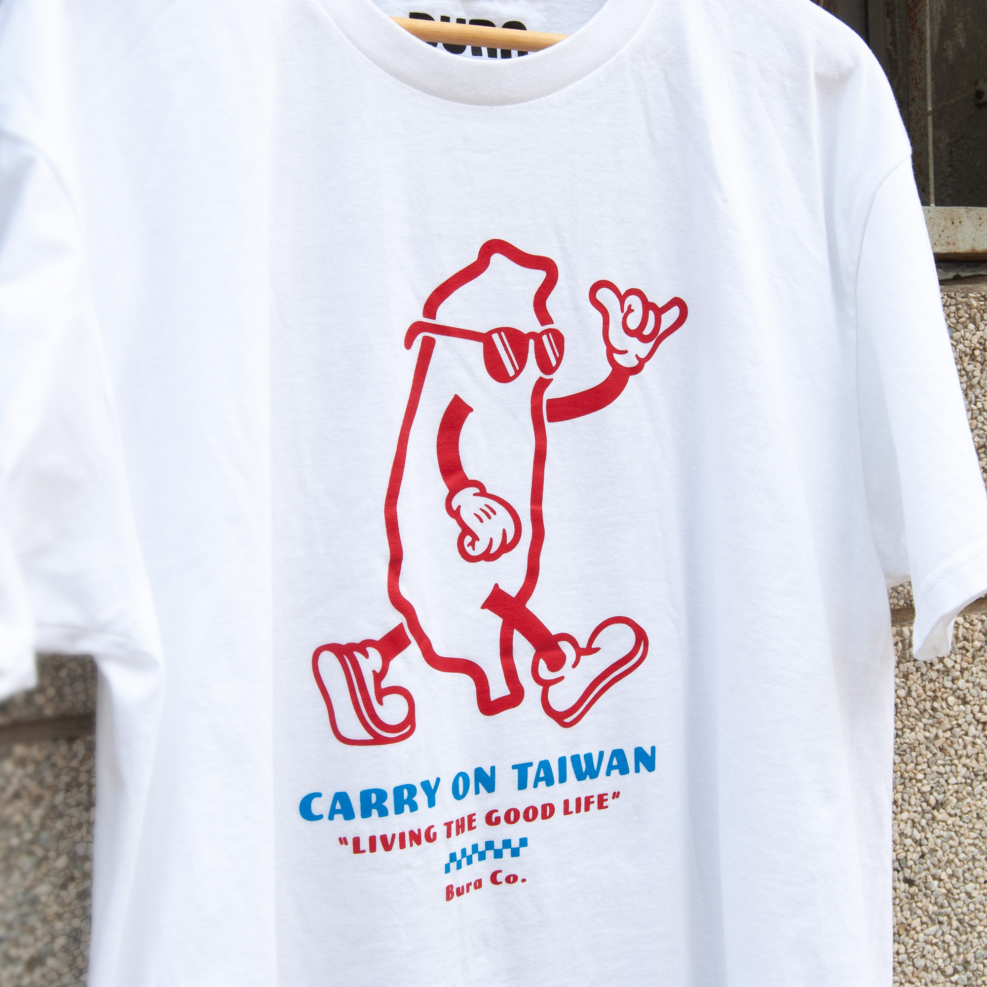 Taiwan-Dude-T-Shirt_015_Hanger