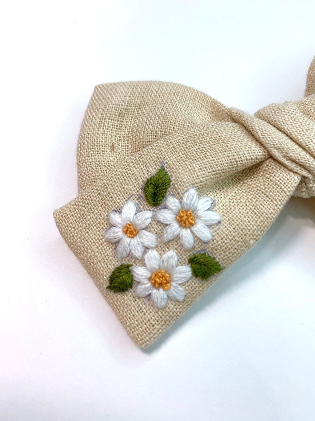 3087FA98-91E6-4EE6-AA54-6E59687520D2