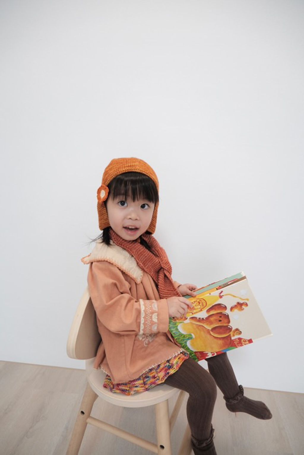 AFB56667-63E2-4B1C-B7DD-4A4C75702DA8