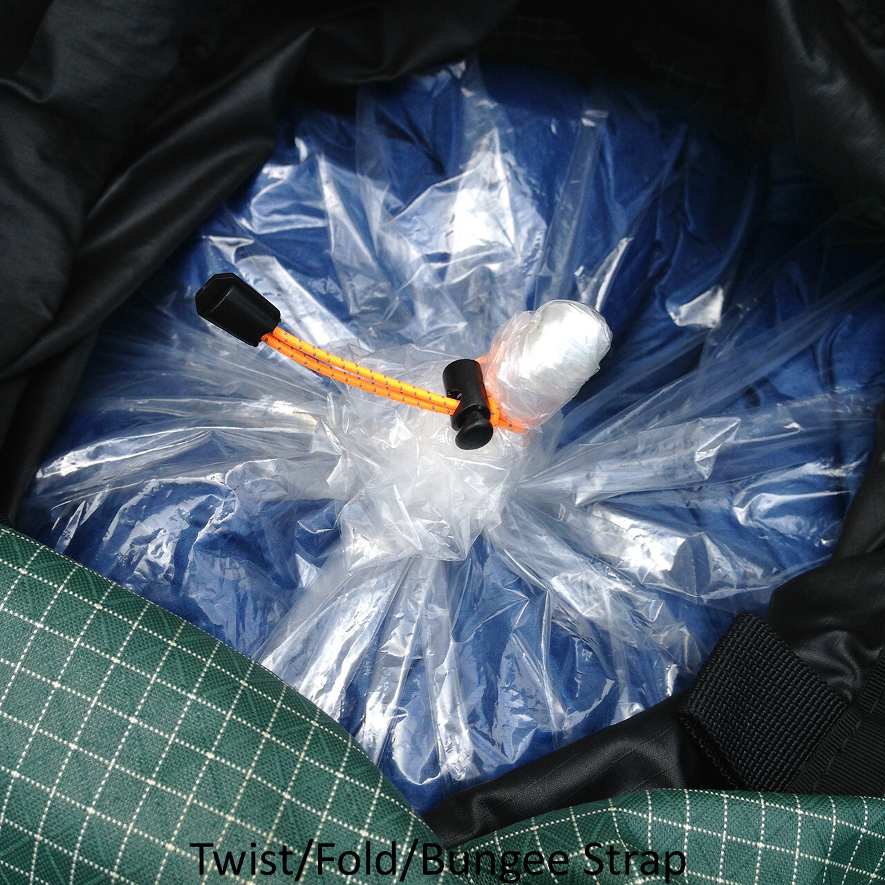 Nylofume-Pack-Liner-Bungee-Strap__44741