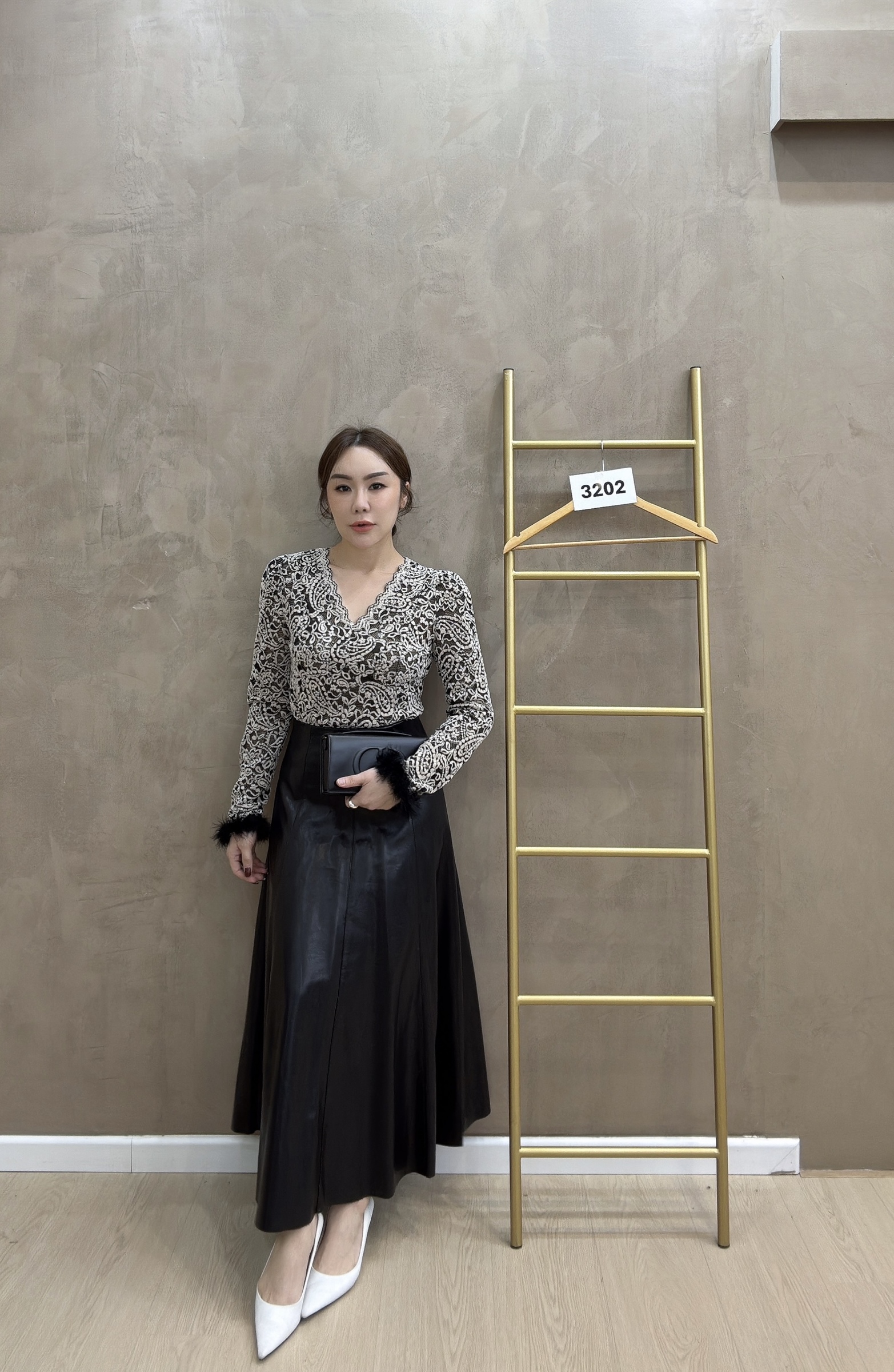 beauty_1762776262496