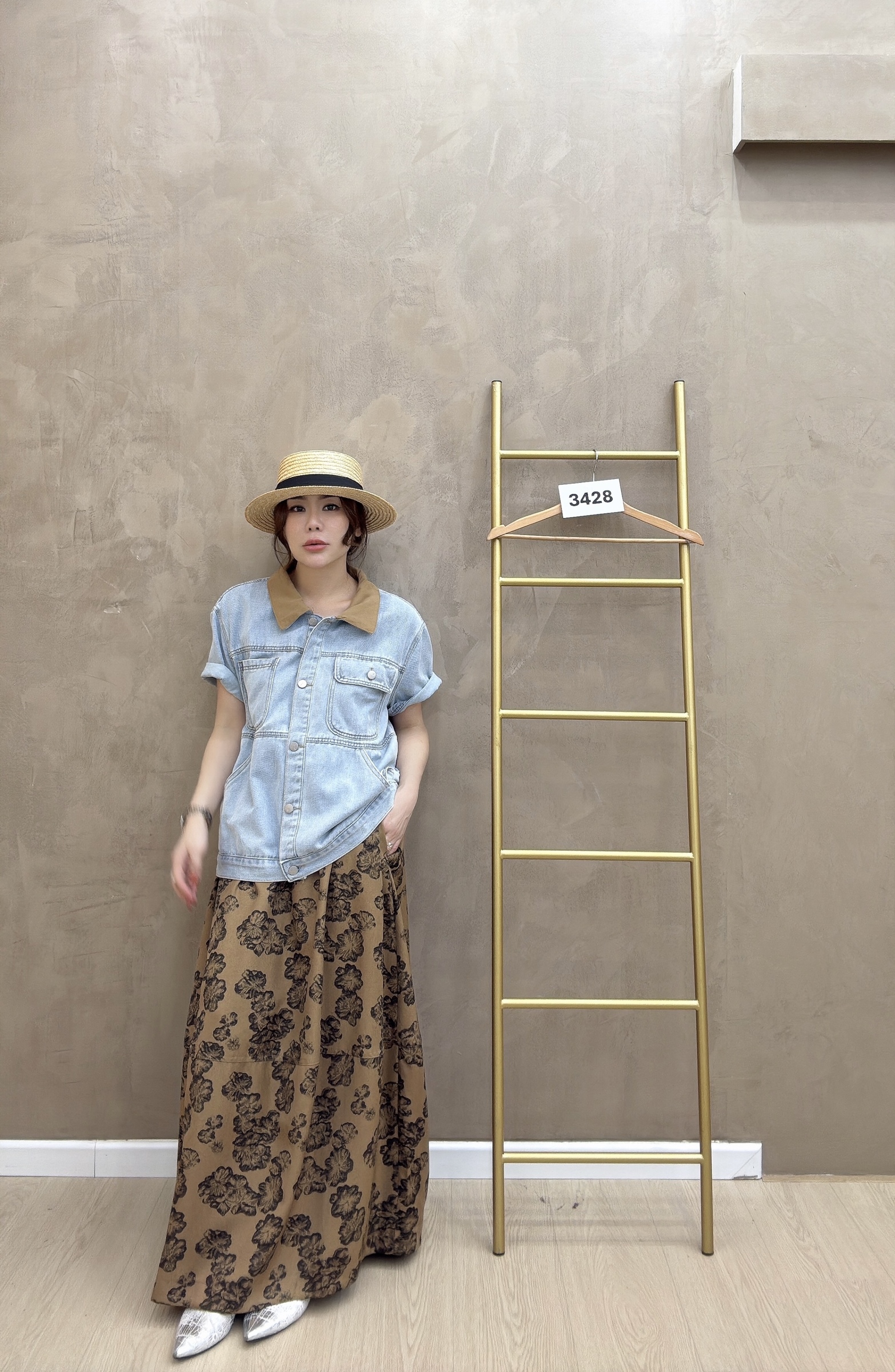 beauty_1764526143935