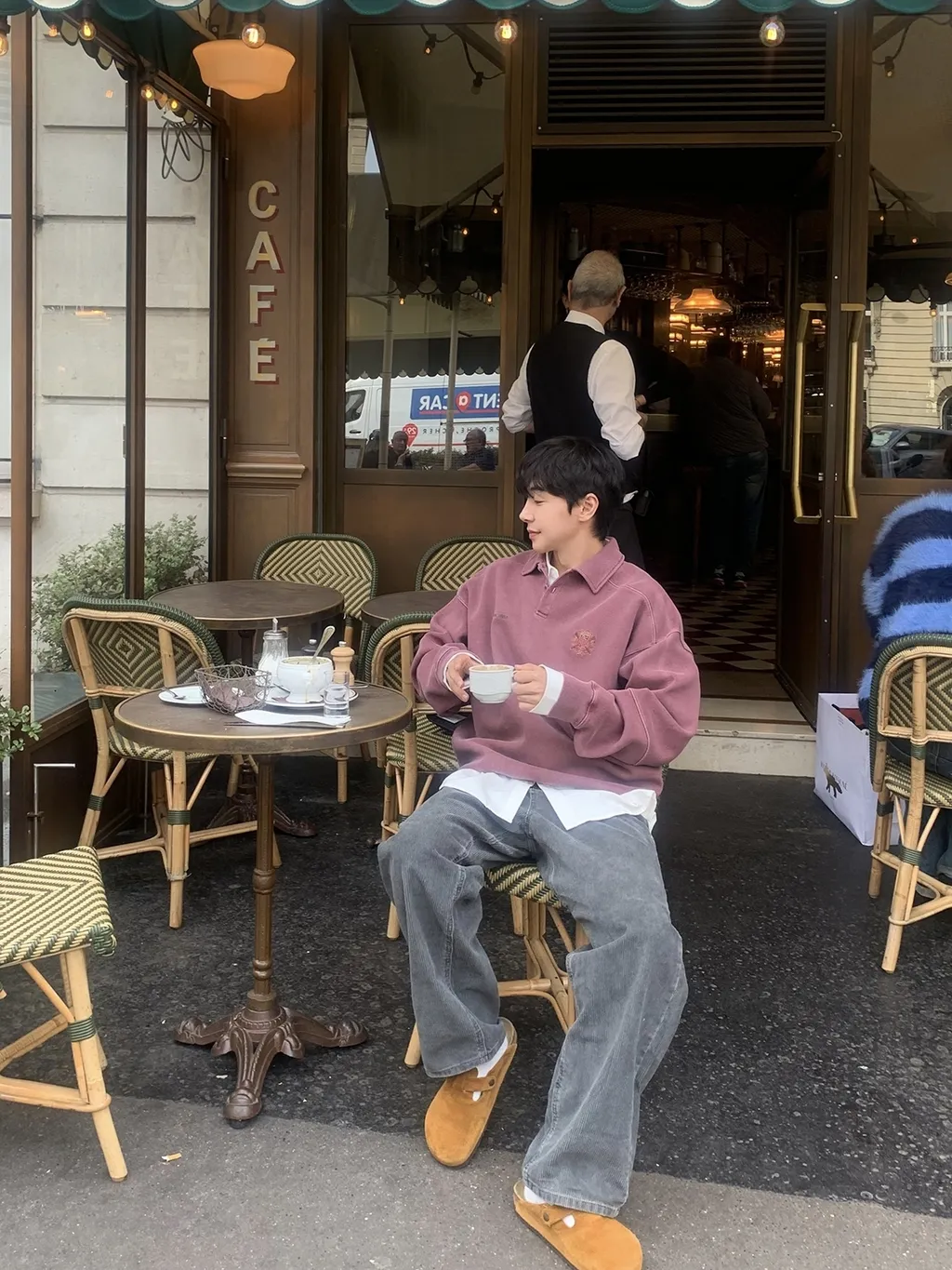 LINE_ALBUM_30_241003_112