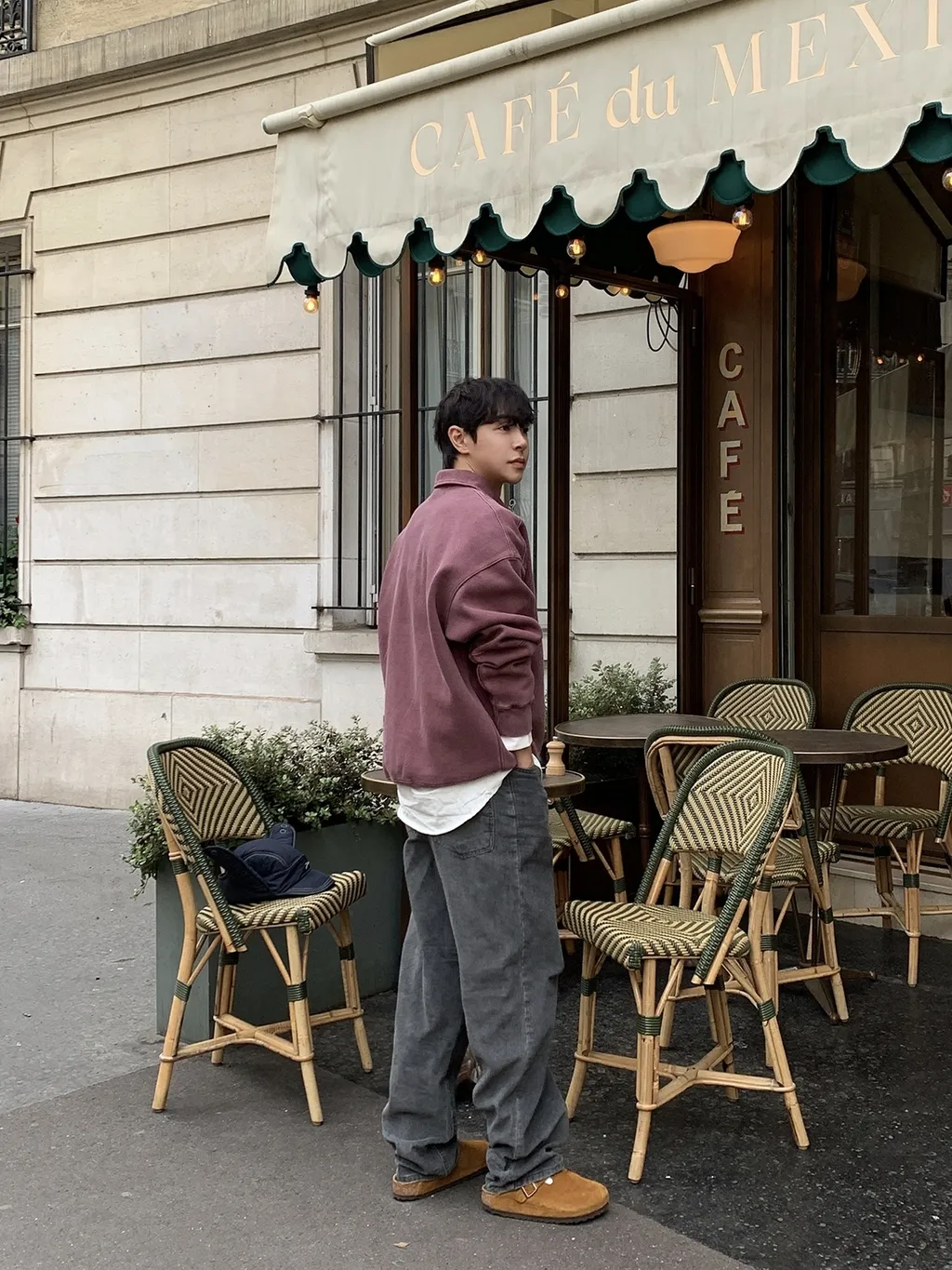 LINE_ALBUM_30_241003_100