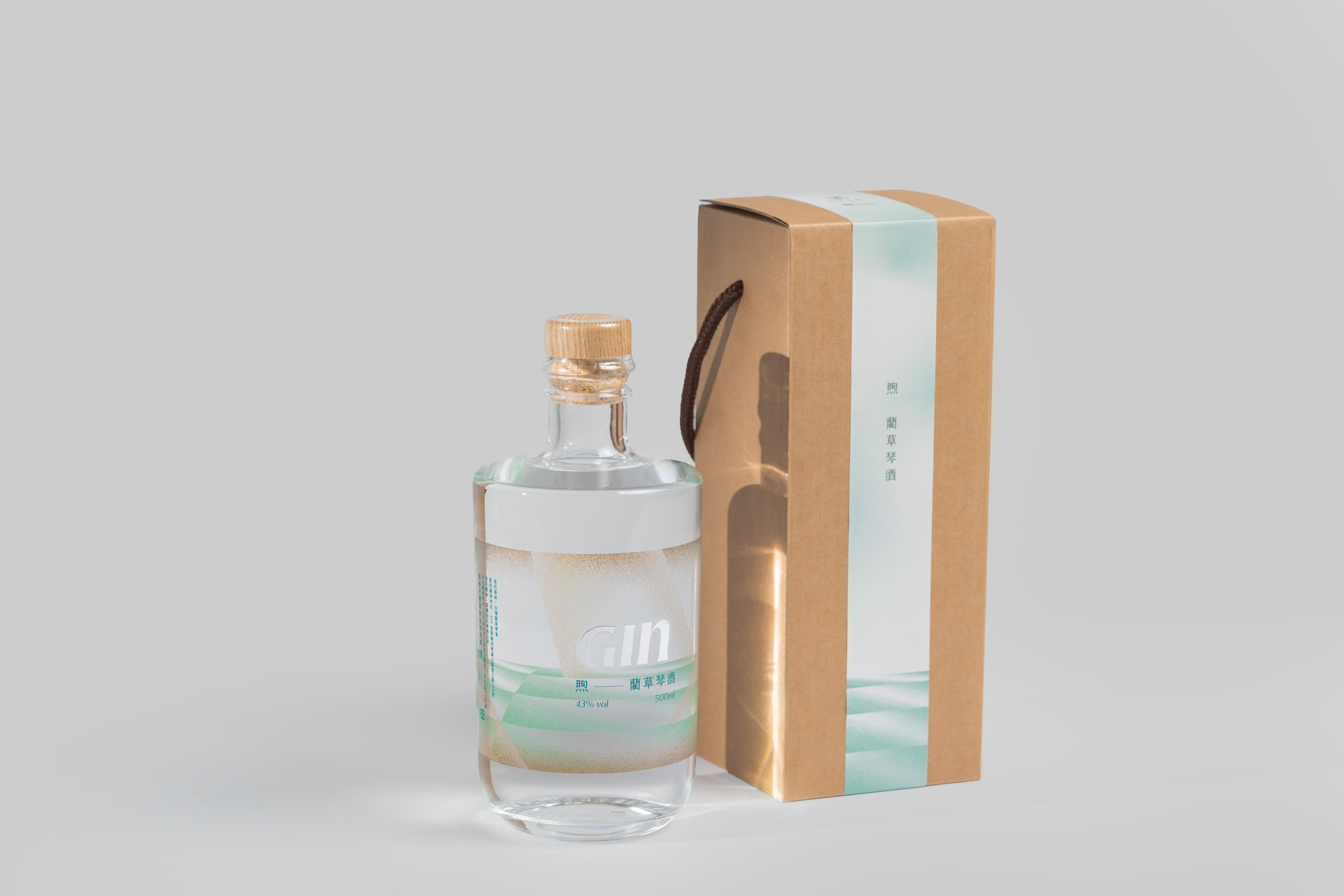 煦藺草琴酒500ml