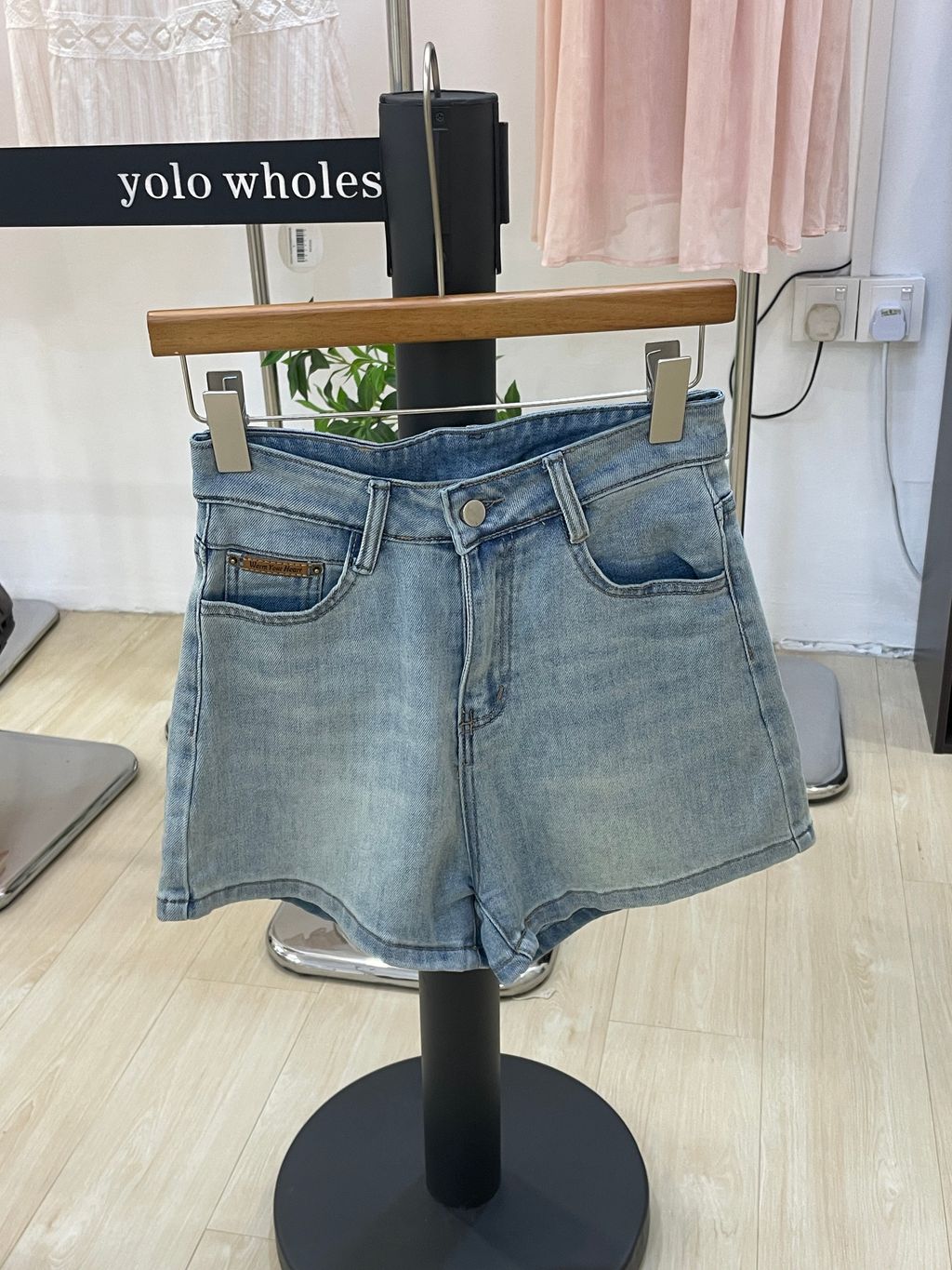 image_DD07E06F-3A88-4D82-BAE6-BC15504F5984_1763288868