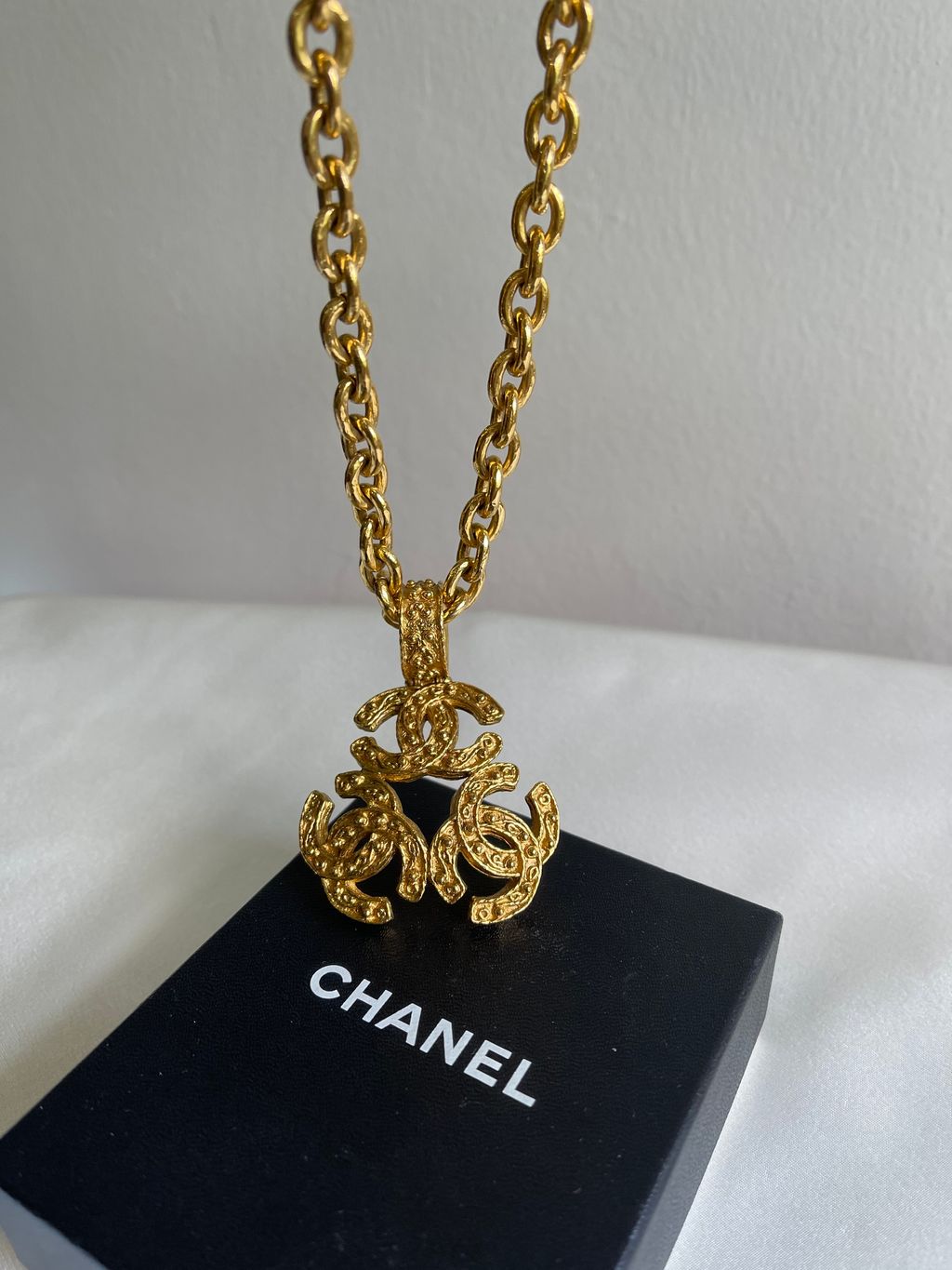 Vintage Chanel triple CC gold necklace – Vintage by Livz
