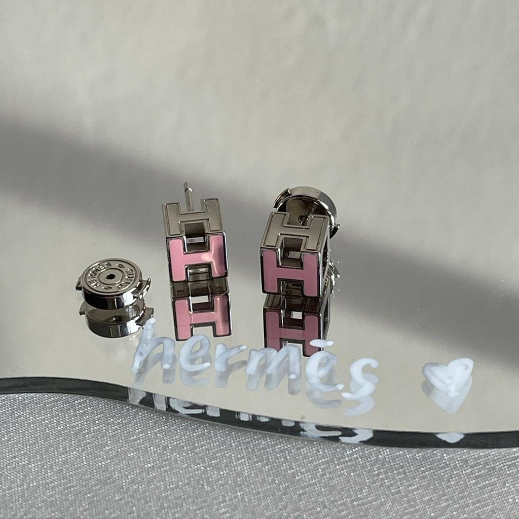 【HYERES LOR】H Edition Silver H stud earring Hermes H silver + pink stud earrings – Livz Vintage