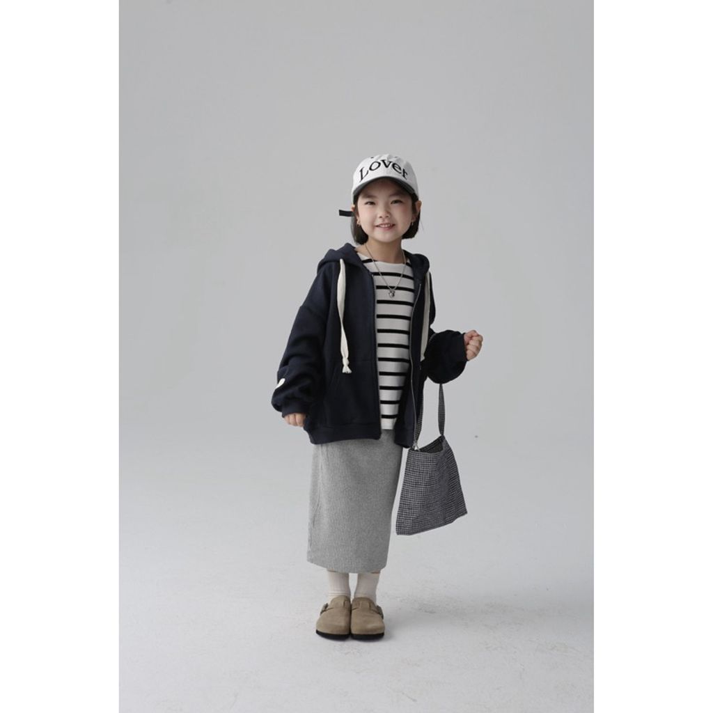 tw-11134207-7rasc-m48upku7yzy85a